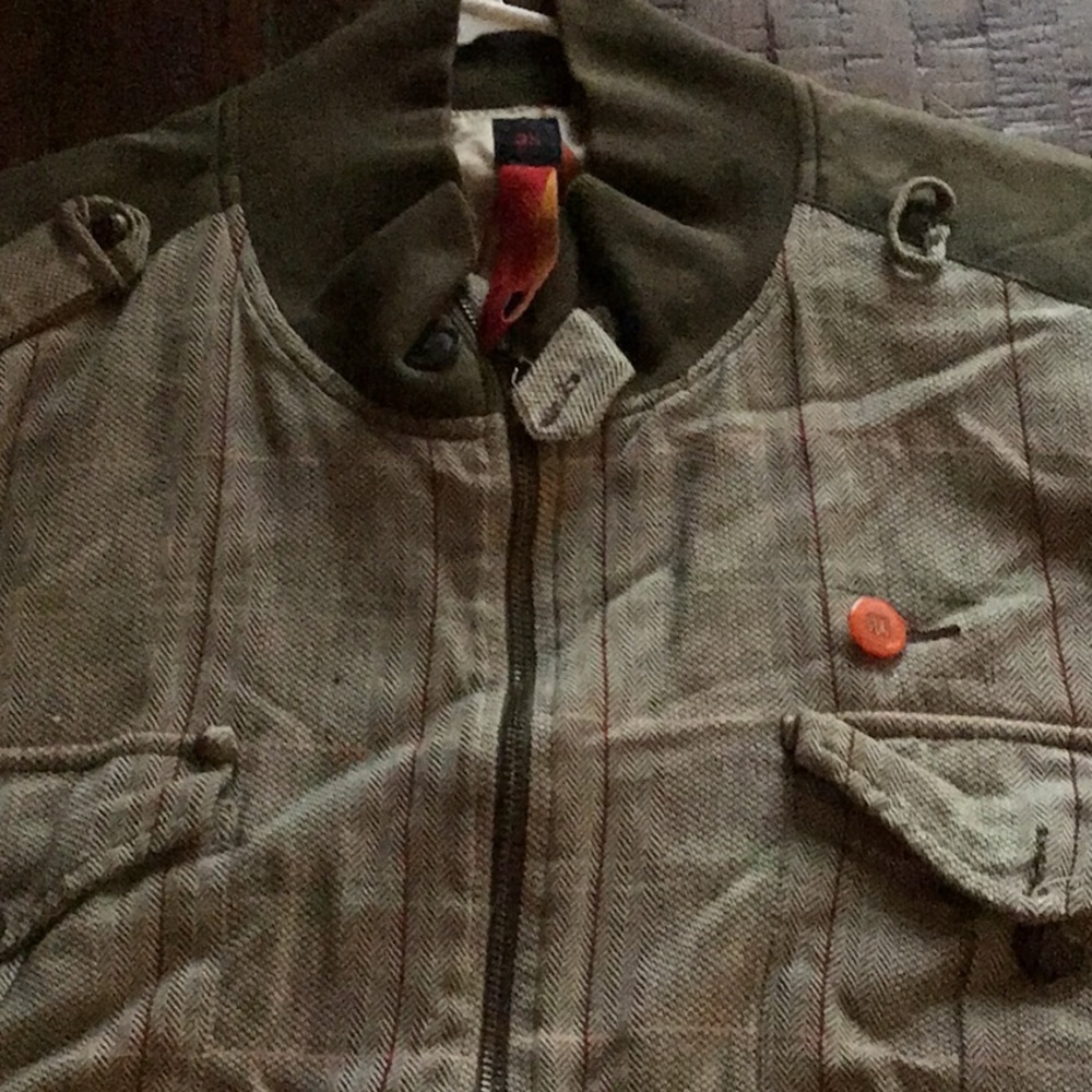 Massive revolution jacket